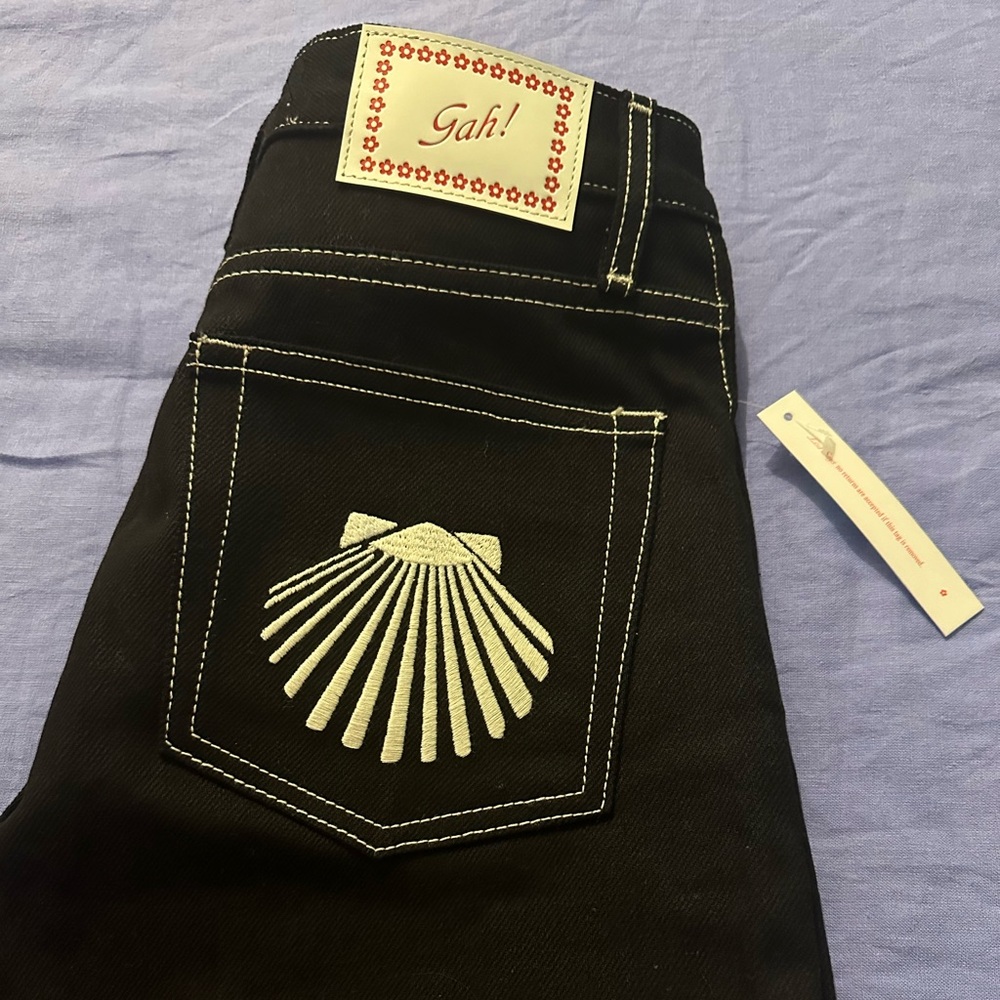 NWT LISA SAYS GAH Black Denim Embroidered Shorts